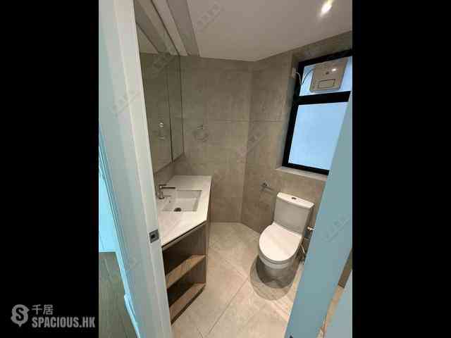 West Kowloon - Sorrento Phase 1 Block 6 08