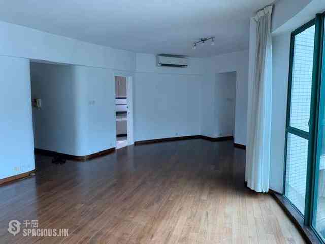 Mid Levels Central - Hillsborough Court 02