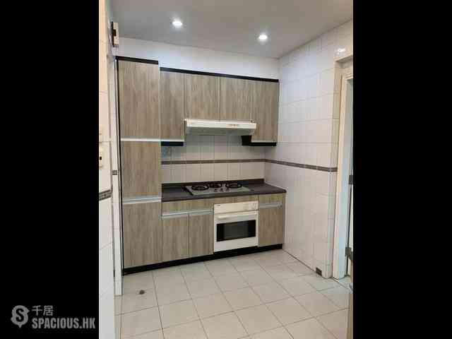 Mid Levels Central - Hillsborough Court 10