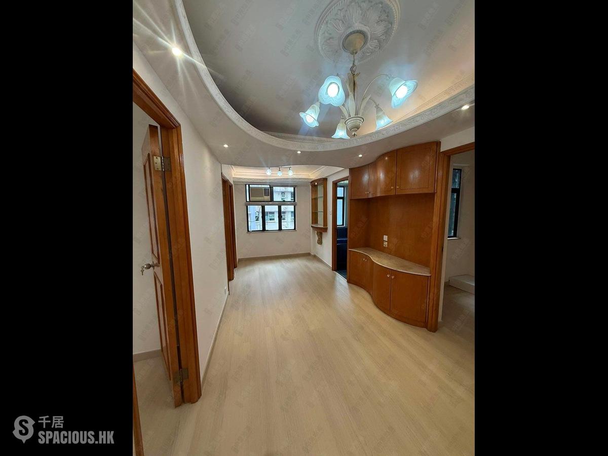 Wan Chai - Kam Fook Mansion 01