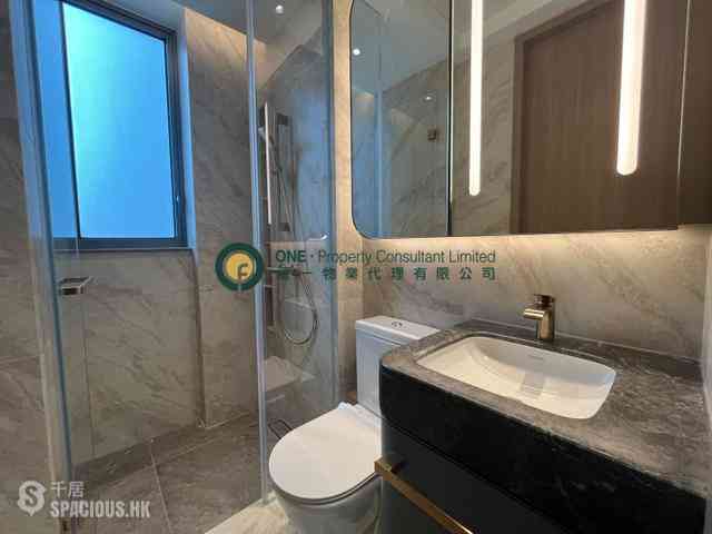 Sai Ying Pun - Des Voeux W Residence 06