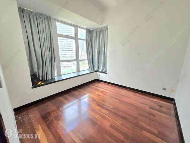 Wan Chai - J Residence 02