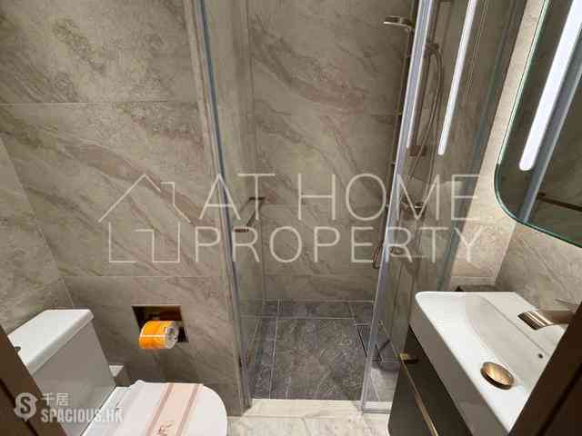 Sai Ying Pun - Des Voeux W Residence 05
