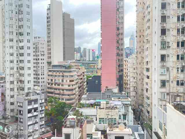 Happy Valley - Happy Court 01