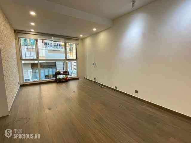 Sai Wan Ho - Lei King Wan Sites C Block 9 Yee Cheung Mansion 04