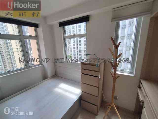Sai Ying Pun - Fook Moon Building 02
