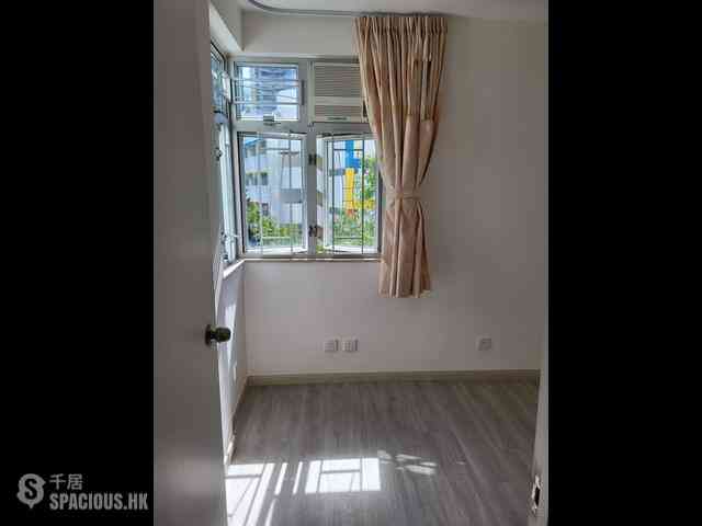 Quarry Bay - Nan Fung Sun Chuen Block 7 08