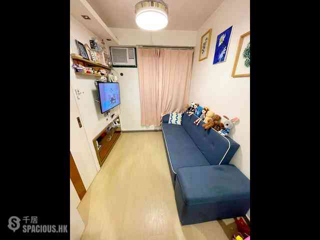 Shau Kei Wan - The Eastborne 02