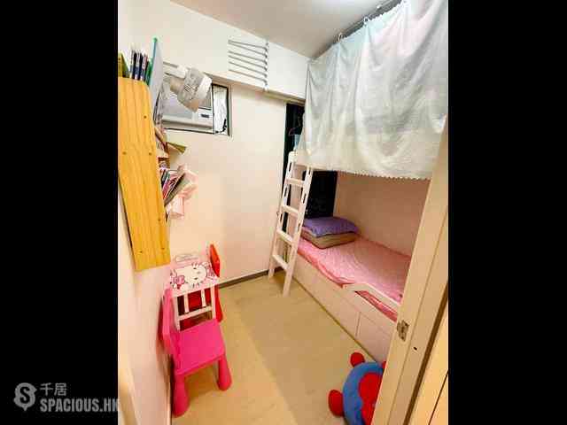Shau Kei Wan - The Eastborne 08