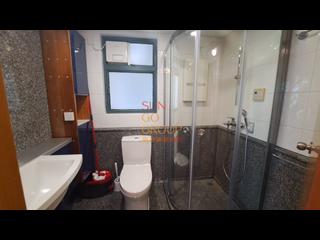 Mid Levels West - 80 Robinson Road 12
