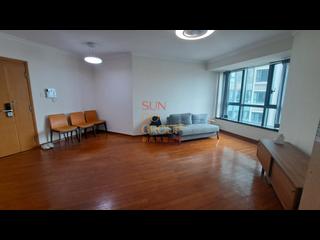 Mid Levels West - 80 Robinson Road 08