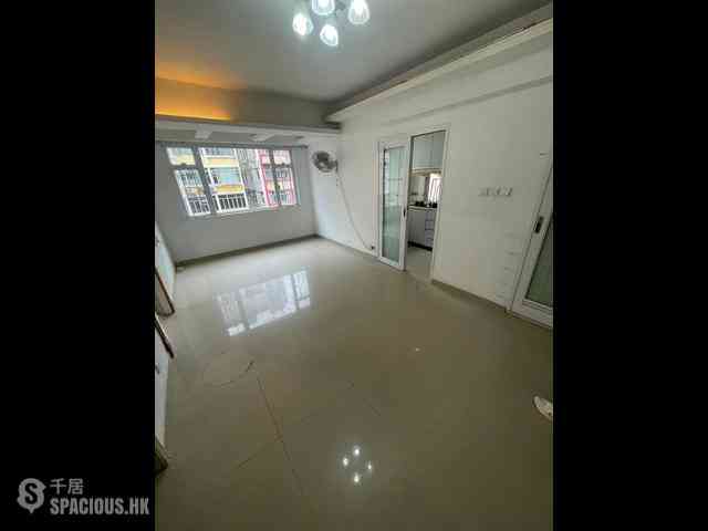 North Point - Hang Ying House 01