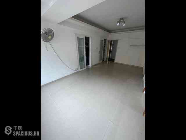 North Point - Hang Ying House 03