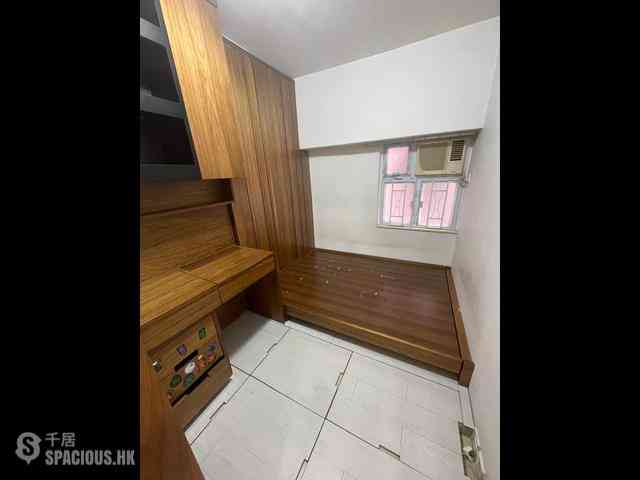 North Point - Hang Ying House 07