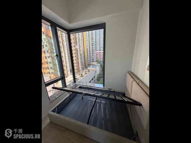 Sai Ying Pun - Des Voeux W Residence 04