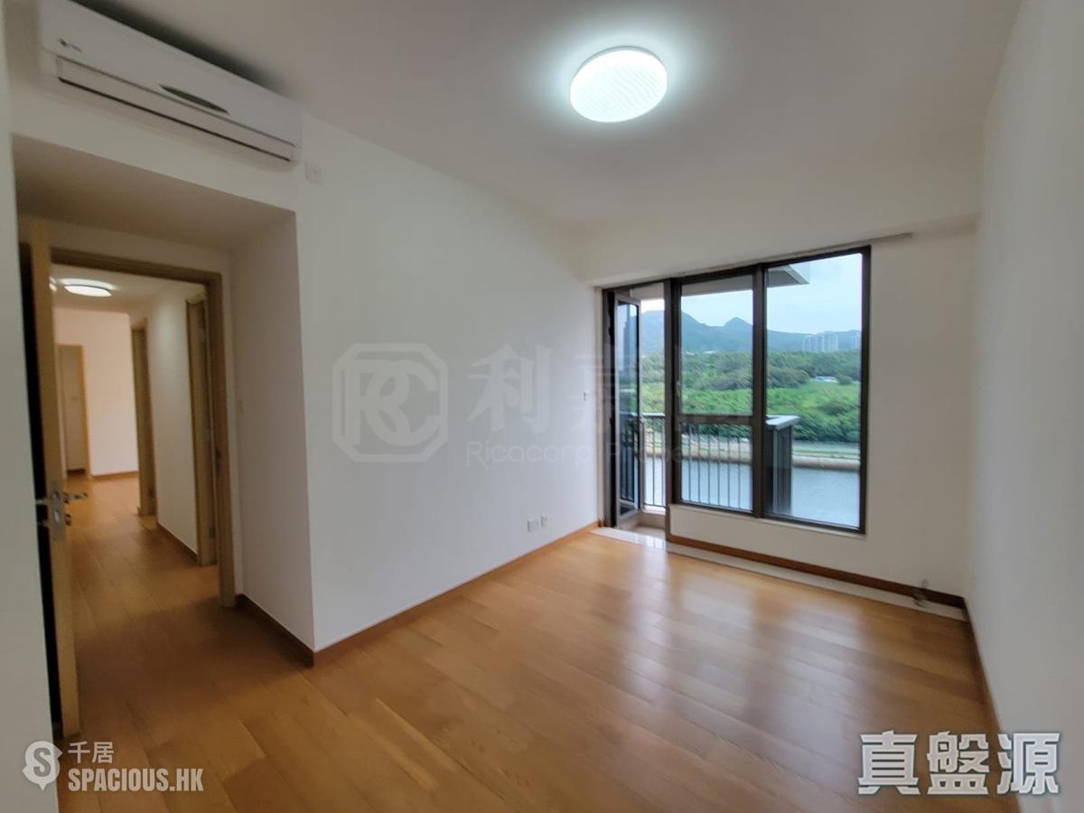Tseung Kwan O - The Papillons Block 1 01
