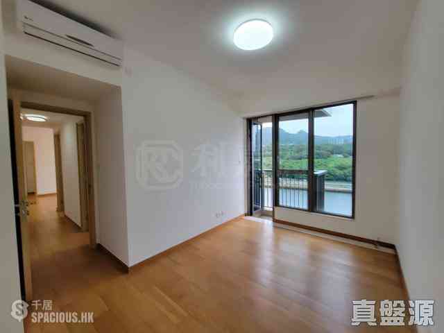 Tseung Kwan O - The Papillons Block 1 01