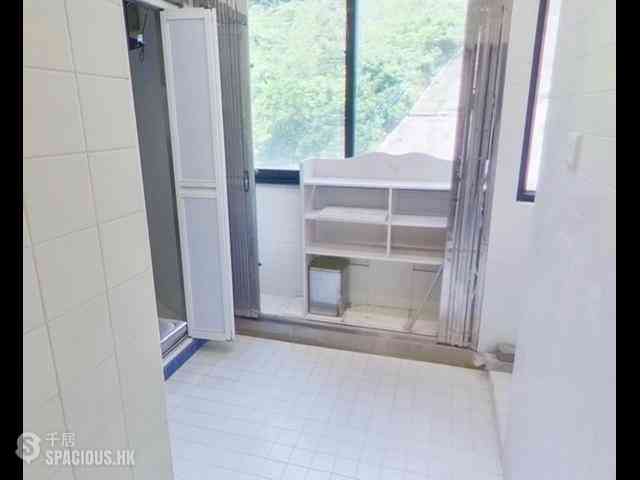Repulse Bay - The Somerset 18