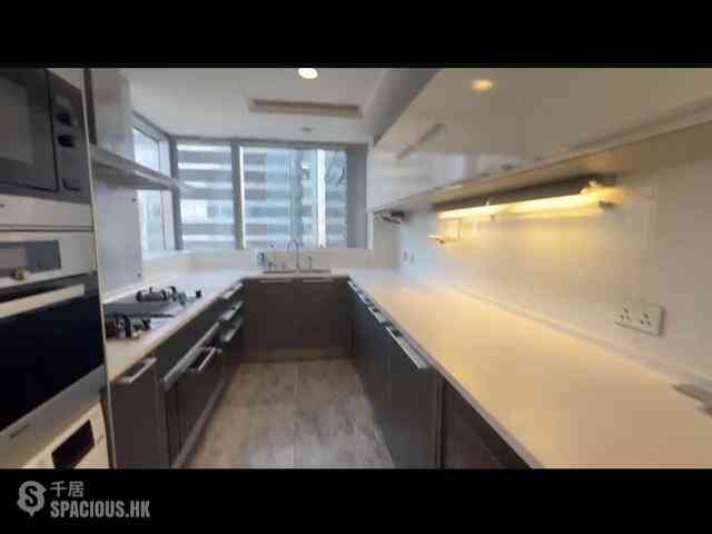 West Kowloon - The Cullinan 17