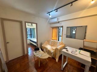 Wan Chai - Tai Yuen Court 06