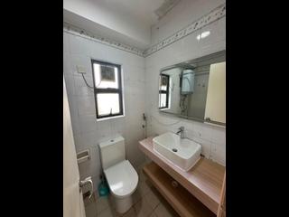 Wan Chai - Tai Yuen Court 08