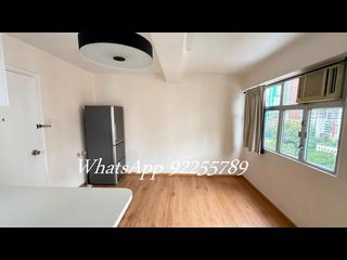 Sai Ying Pun - Tung Cheung Building 02