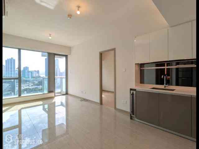 Wong Chuk Hang - The Southside Phase 1 Southland Tower 1A 01
