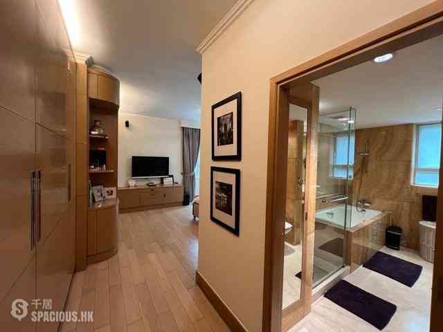 Mid Levels Central - Tregunter Block 1 12