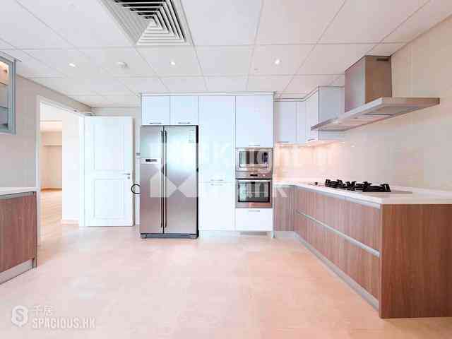 The Peak - Cloudlands 03