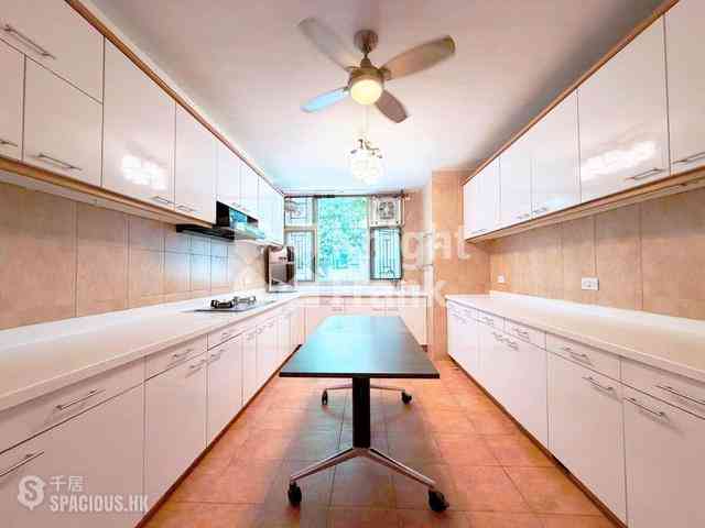 Kowloon Tong - La Salle Place 05