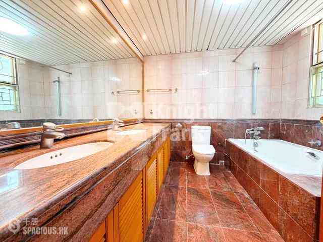 Kowloon Tong - La Salle Place 11
