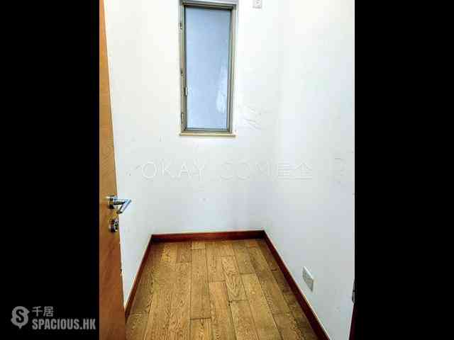 Sai Ying Pun - Island Crest 08