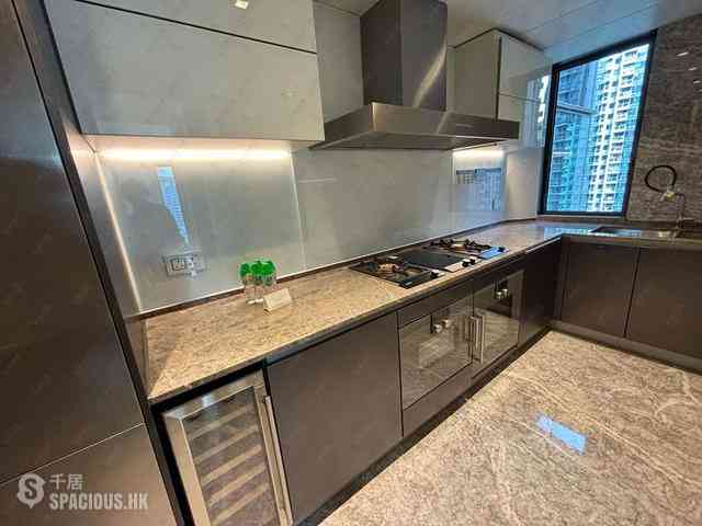 Wong Chuk Hang - The Southside Phase 3B Blue Coast Tower 1B 07