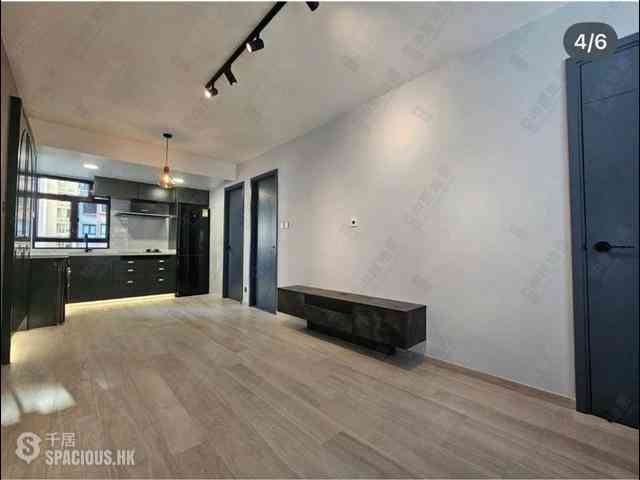 Mid Levels Central - Robinson Crest 01