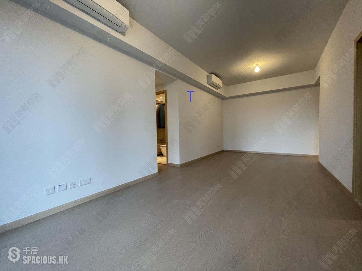 Wong Chuk Hang - The Southside Phase 2 La Marina Tower 2A 01