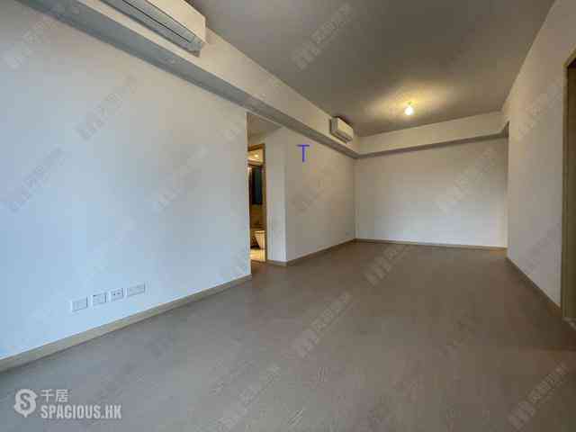 Wong Chuk Hang - The Southside Phase 2 La Marina Tower 2A 01