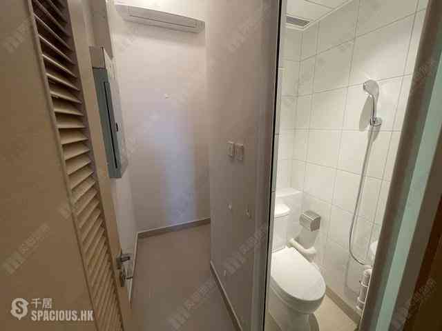 Wong Chuk Hang - The Southside Phase 2 La Marina Tower 2A 04