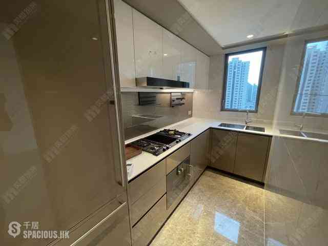 Wong Chuk Hang - The Southside Phase 2 La Marina Tower 2A 07