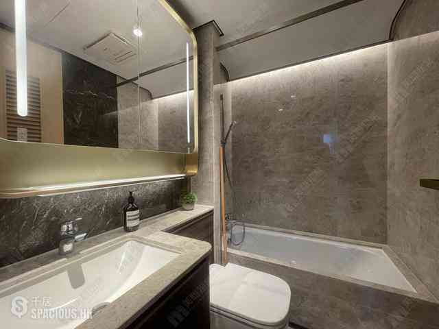 Wong Chuk Hang - The Southside Phase 2 La Marina Tower 1A 02