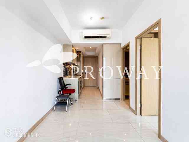 Sai Ying Pun - King's Hill 04