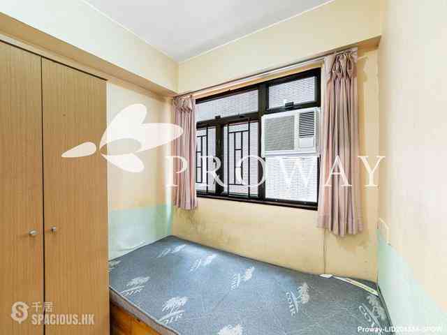 Sai Ying Pun - Tung Cheung Building 06