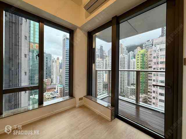 Sai Ying Pun - Des Voeux W Residence 03