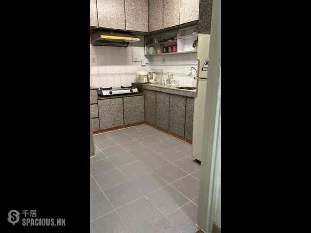 Sai Ying Pun - Po Fung Mansion 06