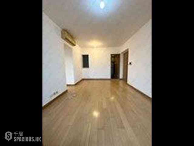 Sai Ying Pun - Island Crest Block 2 08