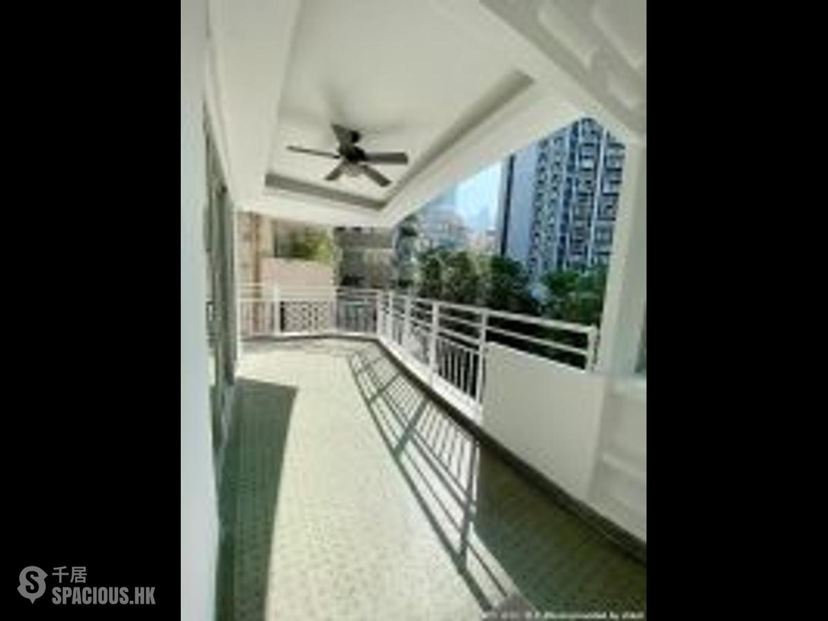 Mid Levels Central - Grand House 01