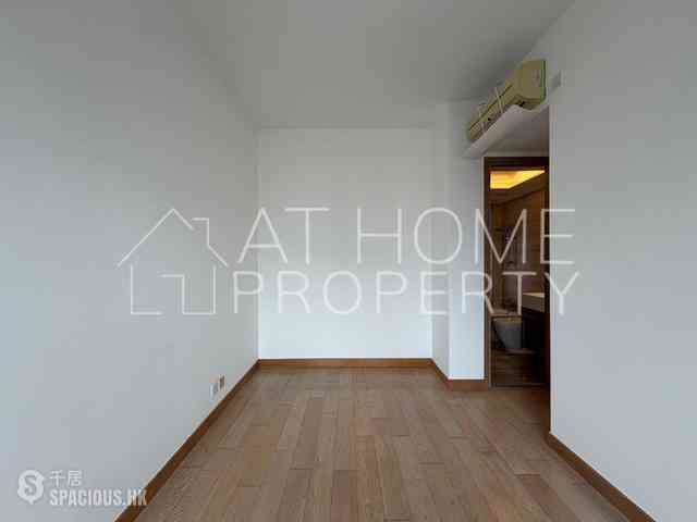 Sai Ying Pun - Island Crest 04