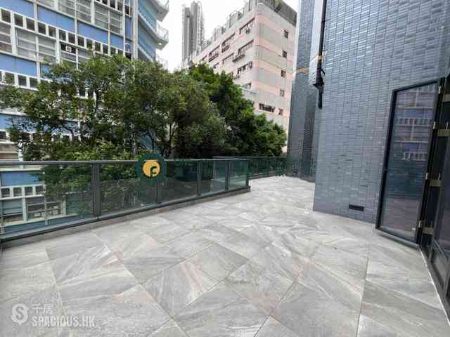 Sai Ying Pun - The Queens 03