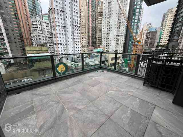 Sai Ying Pun - The Queens 04