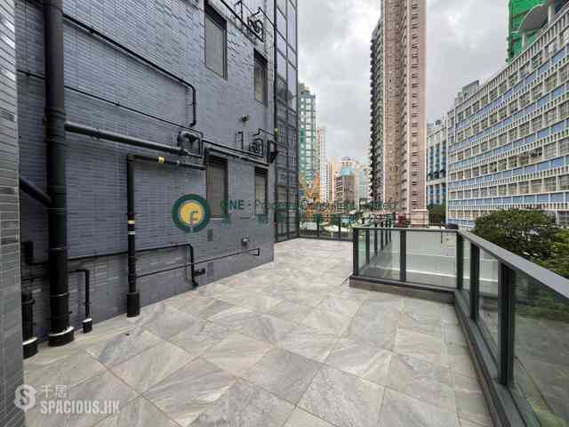 Sai Ying Pun - The Queens 05