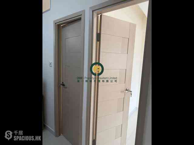 Sheung Wan - Ko Shing Building 04